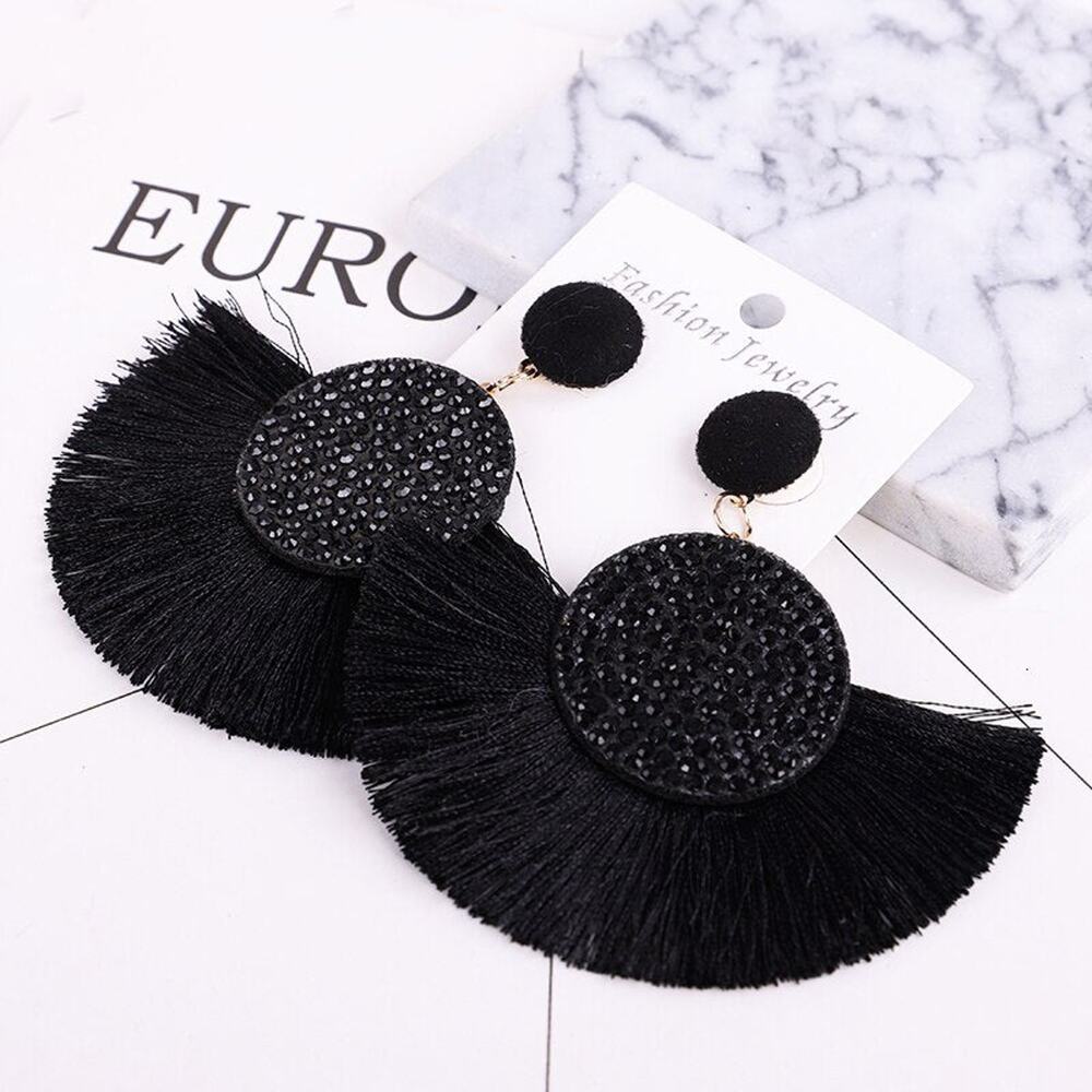 Wallace Beaded Fan Tassel Earrings -  Blackç 1A1-BTE-013